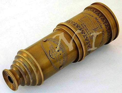 Vecchio antico telescopio